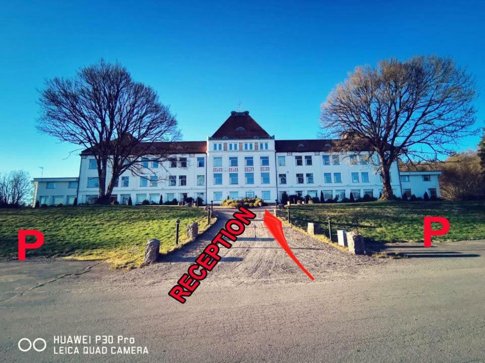 Liahof Hotel Ullared Exterior foto